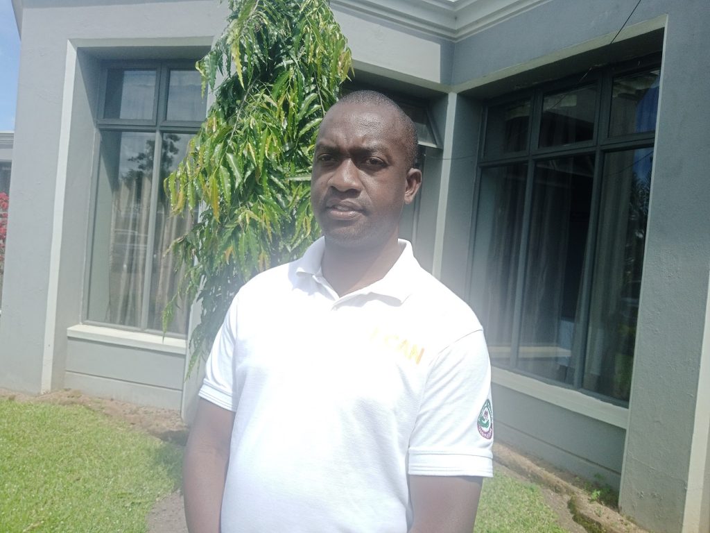 Journalists urged to report more on HIV/AIDS 1 Mabedi journalists play a crucial role in disseminating HIV related information