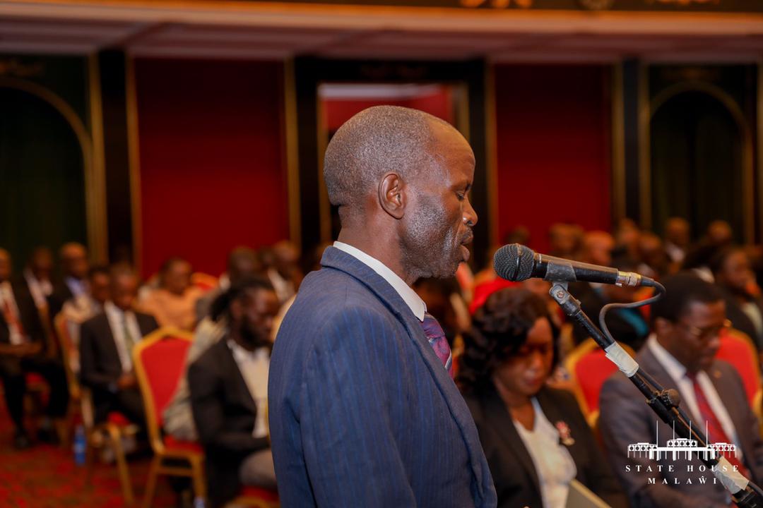 A representative of the farmers making a speech before President Chakwera at the Kamuzu Palace in Lilongwe