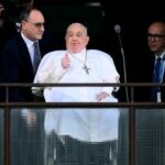 Pope Francis discharge cover balcony cq5dam.thumbnail.cropped.1000.563 early marriages