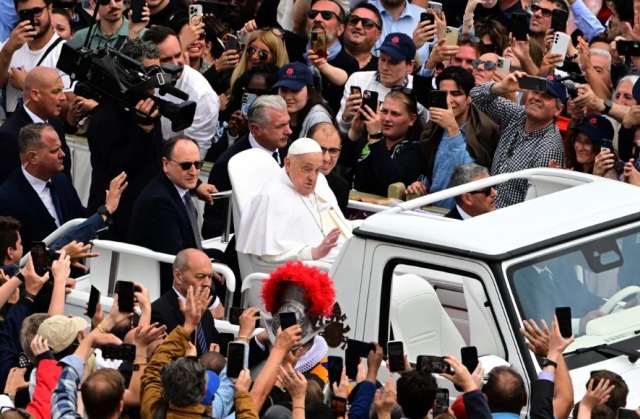 Pope Francis has died, Vatican says 2 Death last appearance