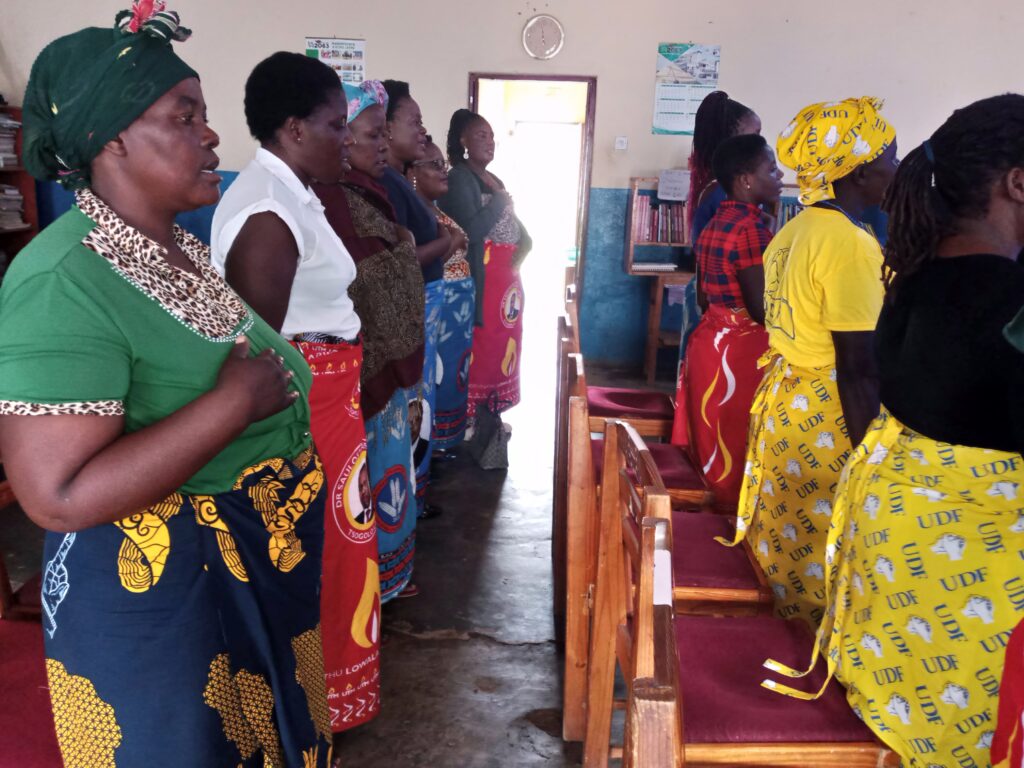 Vouching for women's spaces in political leadership 1 Ready for the show Particpants sing the National Anthem political leadership